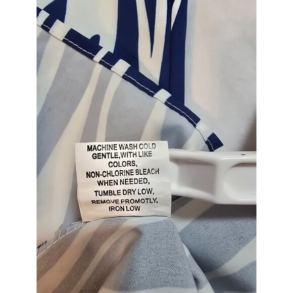 Womens Blue and White lightweight Sleeveless dress size 5XL Poly Spandex blend - Picture 4 of 12